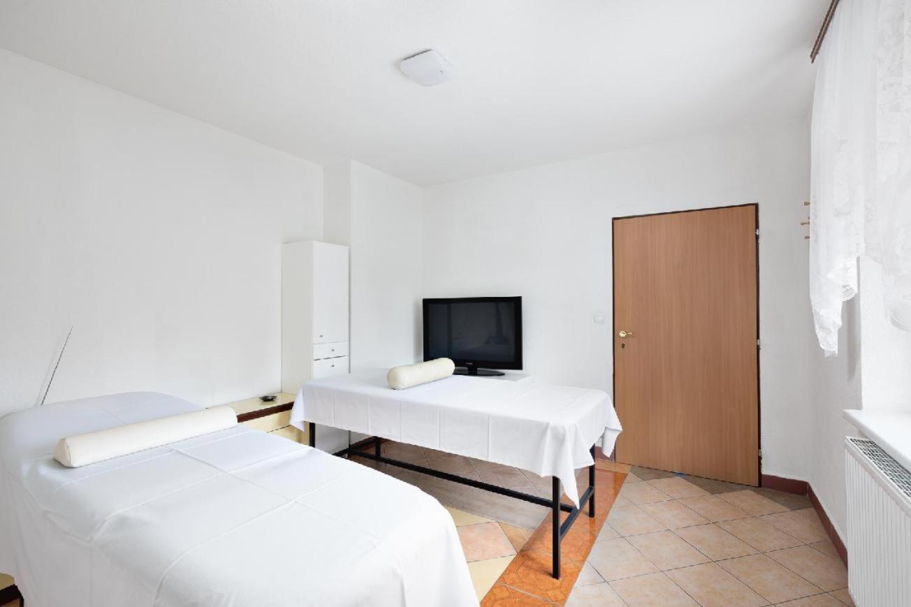 Villa Wellness Club Puclice Esterno foto